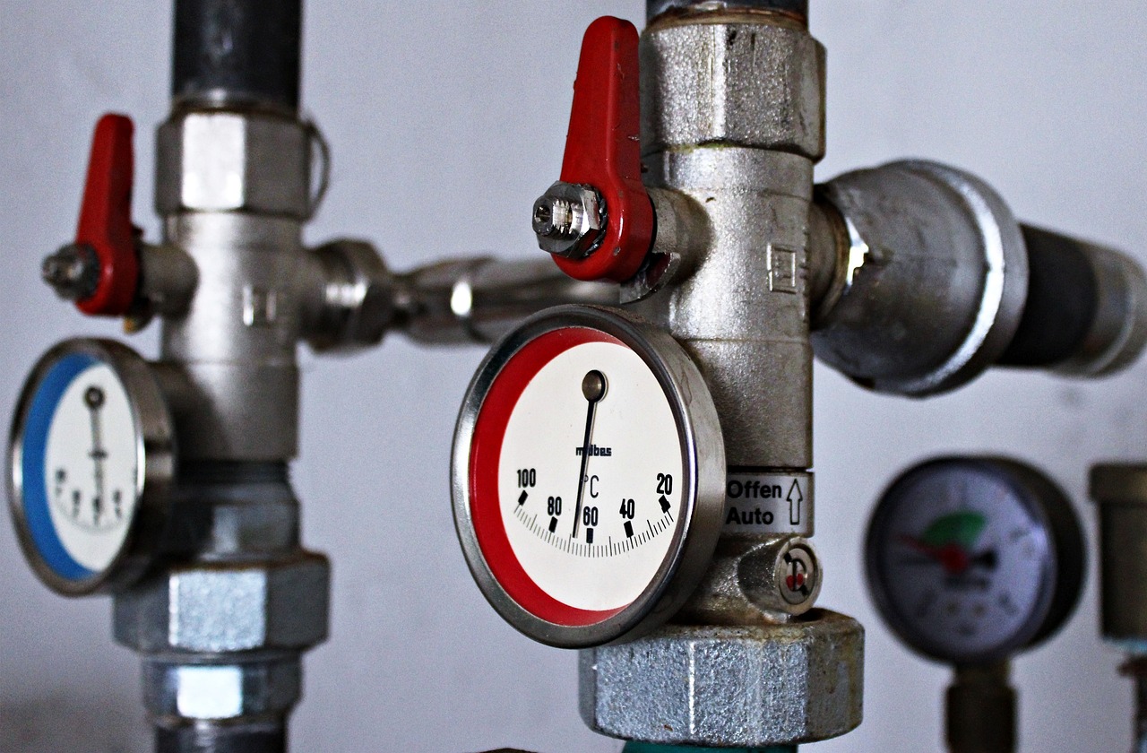 Home heating, thermostat, temperature display, heating pipes, valves, pressure indicator, heating, heating, heating, heating, heating, thermostat, thermostat
